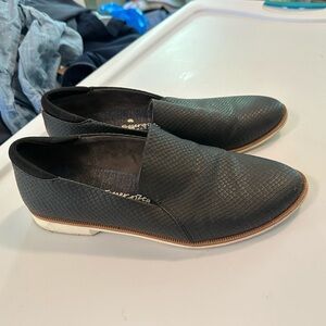 Dr Scholls slip on flats